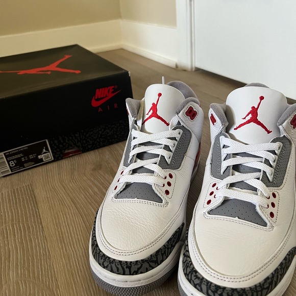 Jordan 3 Fire Reds - Picture 2 of 3